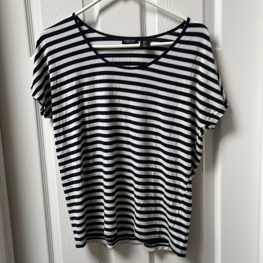 Jones & Co stretch tee shirt